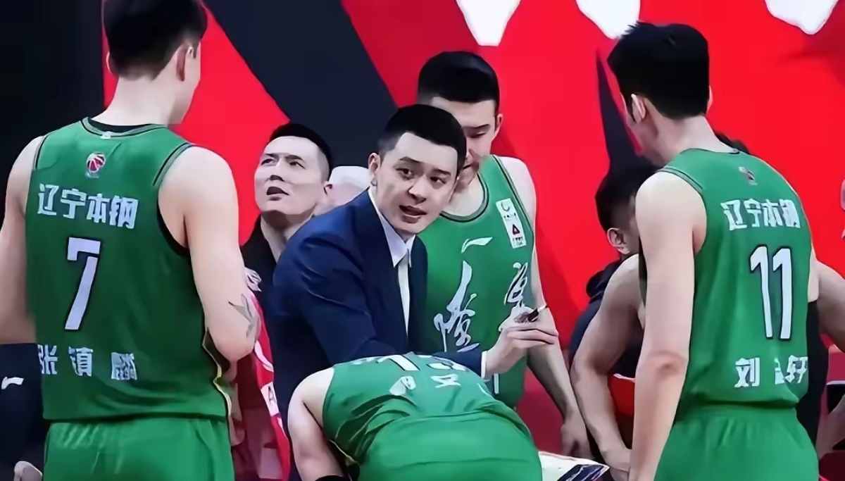 包含队内强力内线再添新兵,助力球队逆转胜利的词条 包含队内强力内线再添新兵,助力球队逆转胜利的词条