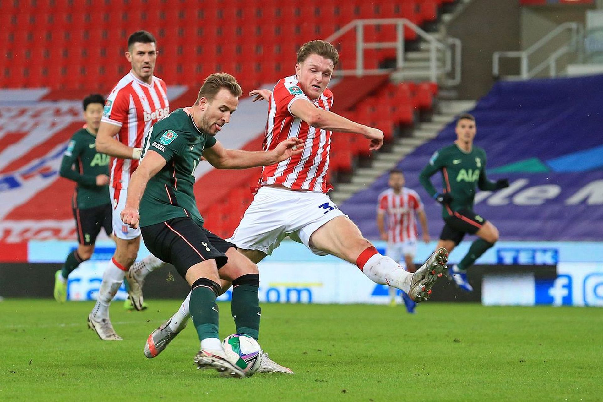 英格兰大胜波黑,欧预赛晋级在望的简单介绍 英格兰大胜波黑,欧预赛晋级在望的简单介绍