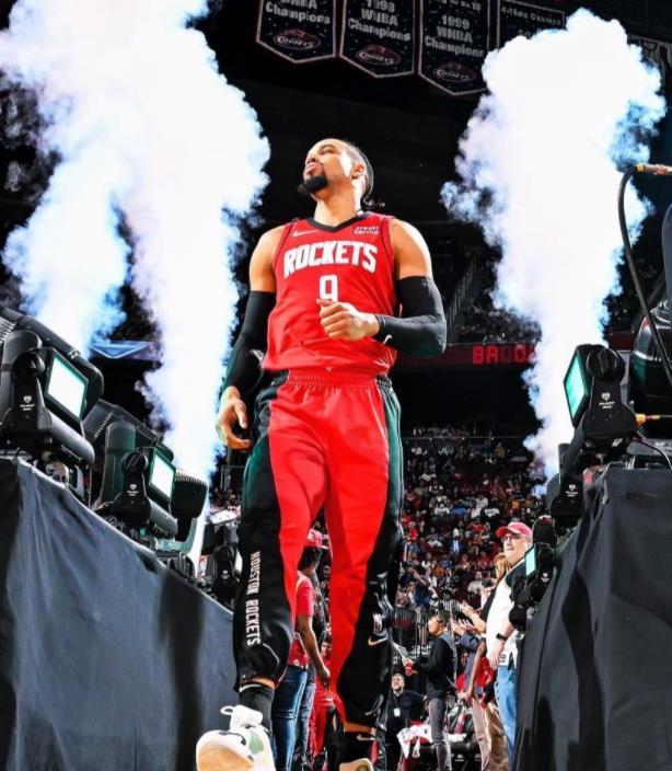 巨星之战,谁能成为场上王者 巨星之战,谁能成为场上王者