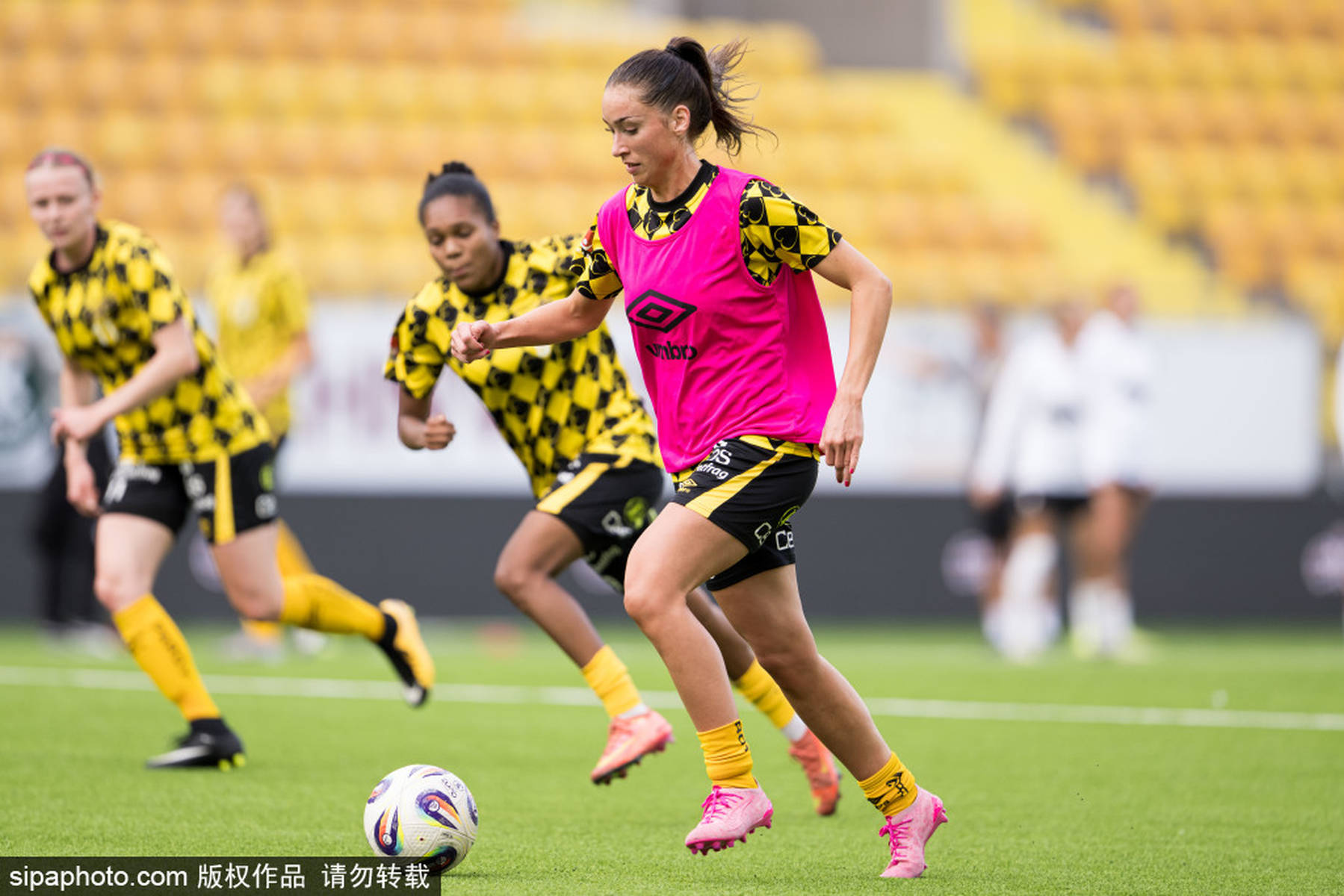 女足超级联赛:豪门碰撞即将上演的简单介绍 女足超级联赛:豪门碰撞即将上演的简单介绍