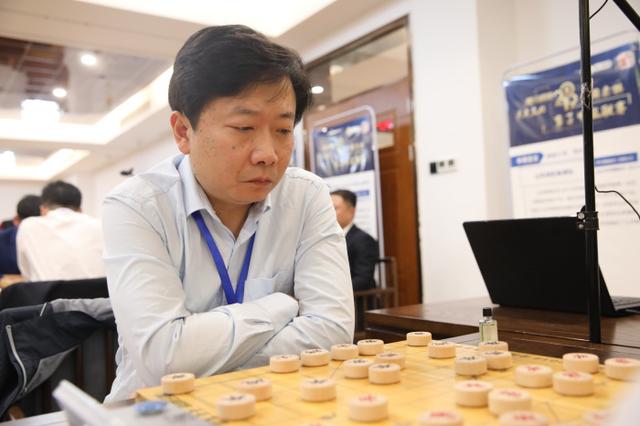 山东队在比赛中奋力一搏,赢得比赛 山东队在比赛中奋力一搏,赢得比赛