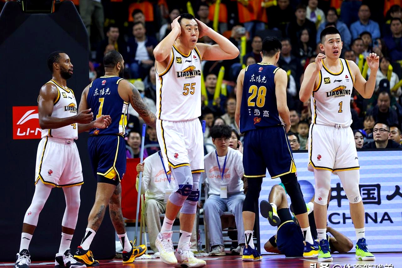 包含辽宁球员连续攻防坚持向胜利努力前行的词条 包含辽宁球员连续攻防坚持向胜利努力前行的词条