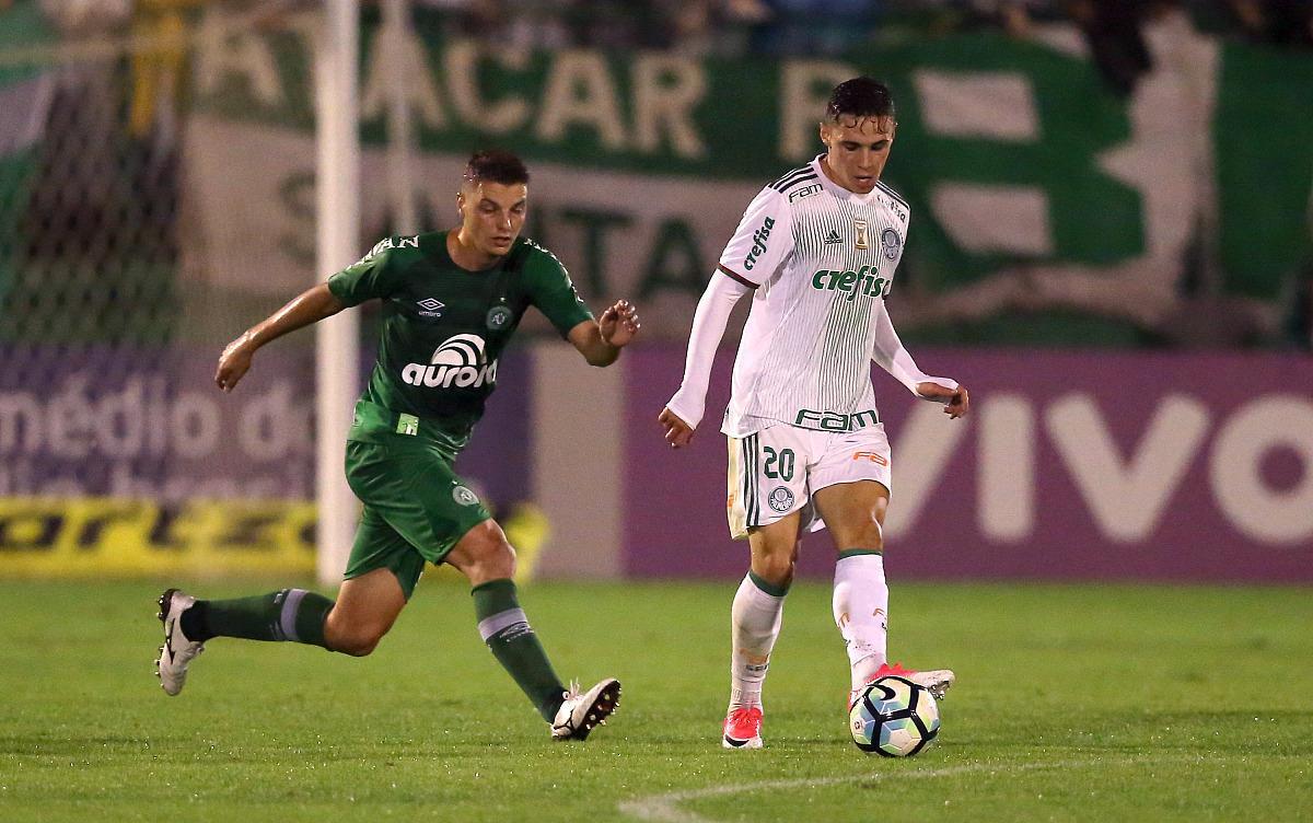 关于上海申鑫客场不敌贵州恒丰,遭遇两连败的信息 关于上海申鑫客场不敌贵州恒丰,遭遇两连败的信息