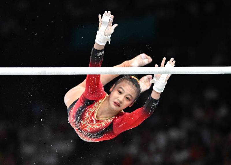 罗马尼亚体操女将表现抢眼,登顶领奖台的简单介绍 罗马尼亚体操女将表现抢眼,登顶领奖台的简单介绍