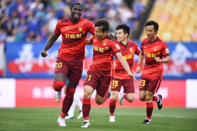 关于鲁能申花顽强作战积分榜保持进取态势的信息 关于鲁能申花顽强作战积分榜保持进取态势的信息