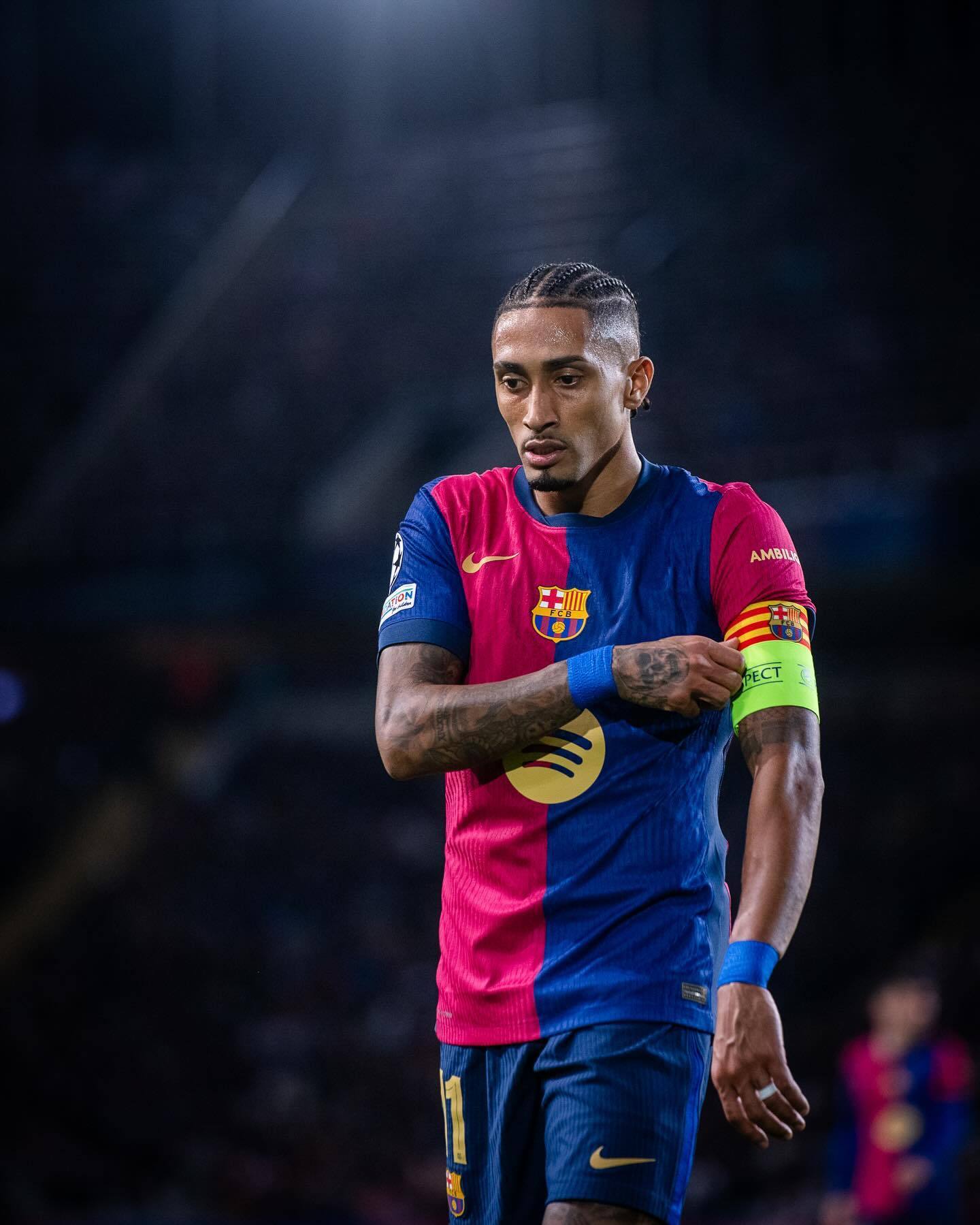 巴塞罗那实现四连胜,顶级球员表现抢眼 巴塞罗那实现四连胜,顶级球员表现抢眼