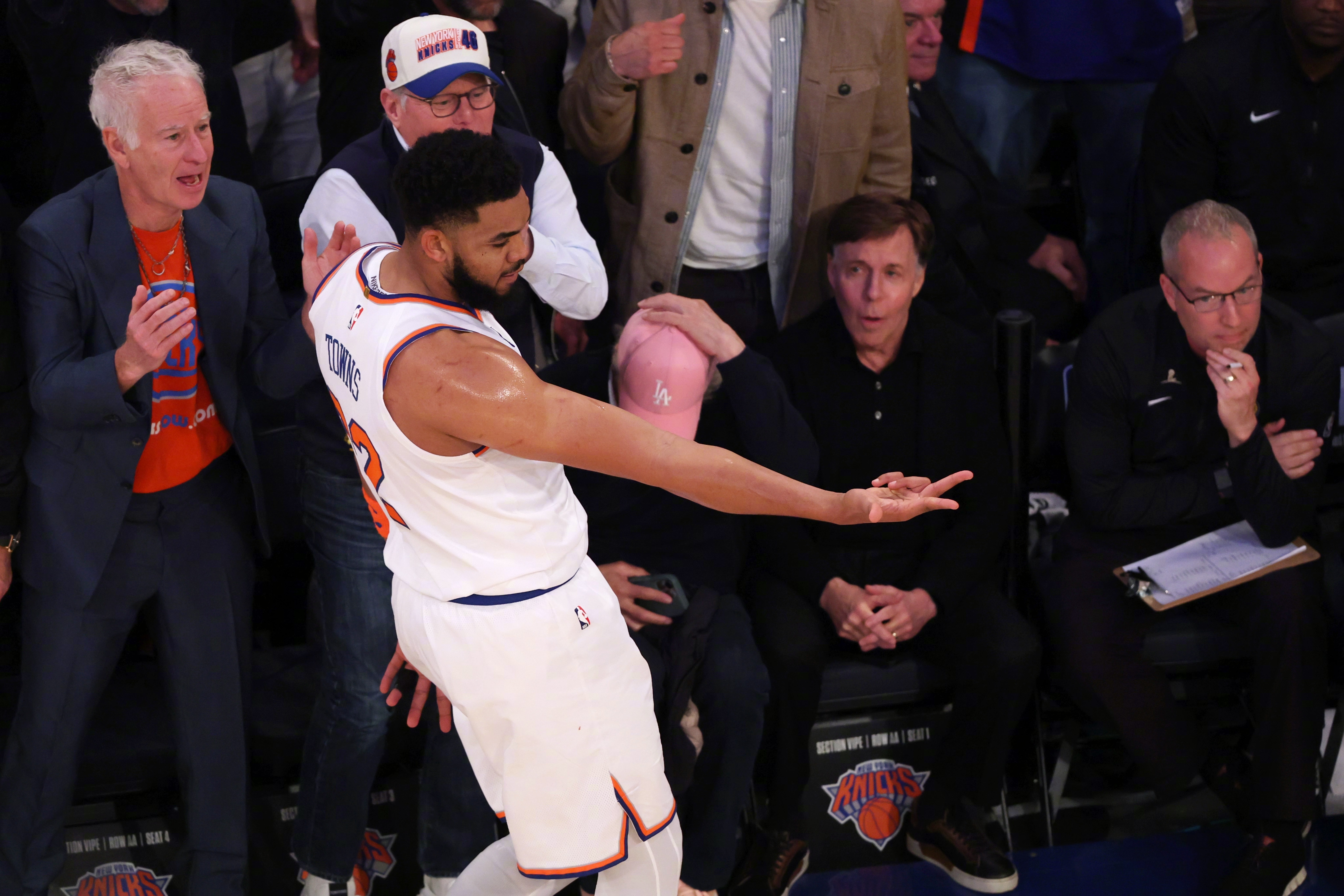 尼斯后卫表现出色,球队或以此为依托 尼斯后卫表现出色,球队或以此为依托