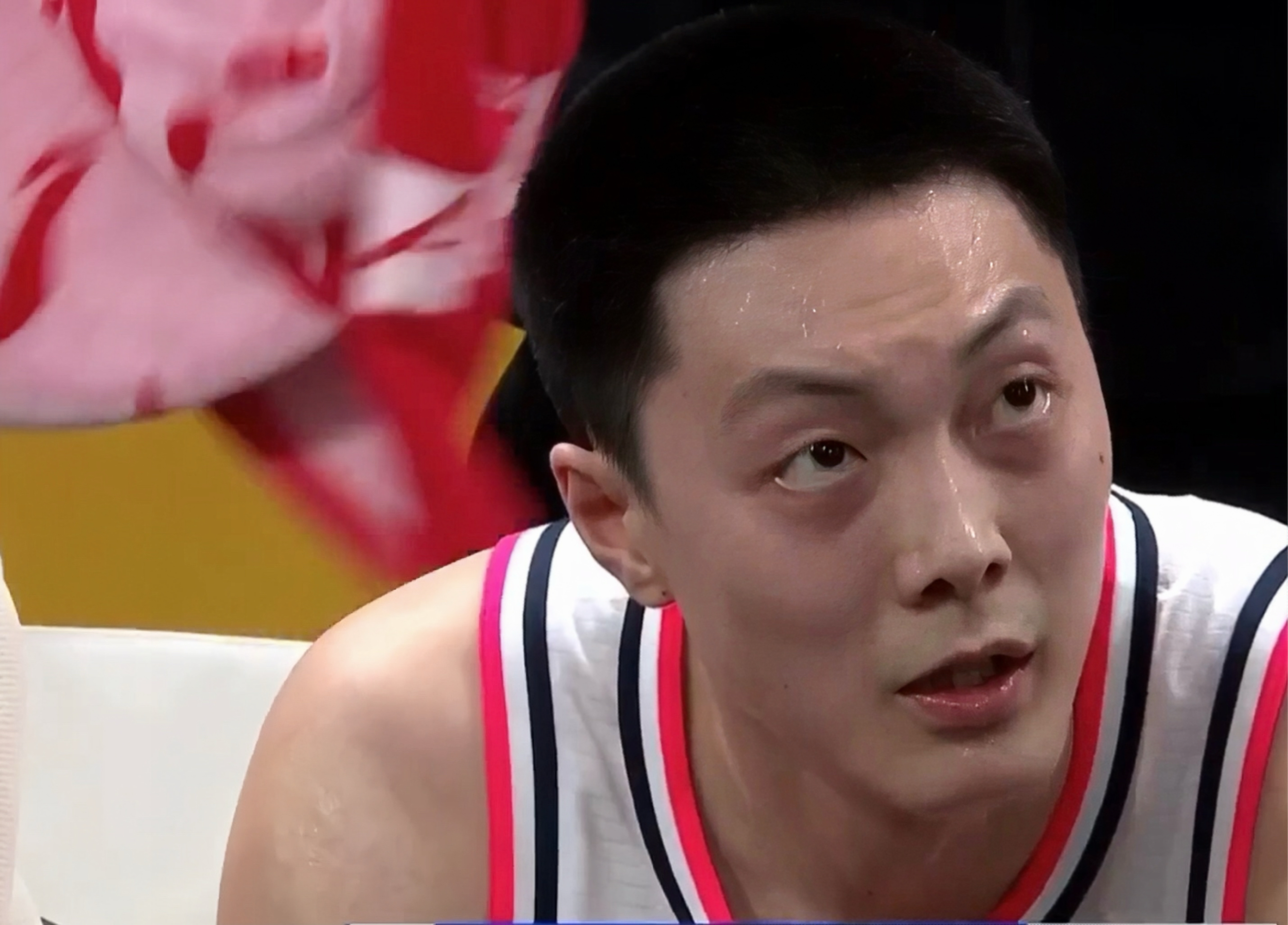 包含广东男篮球员受伤,离场半场的词条 包含广东男篮球员受伤,离场半场的词条