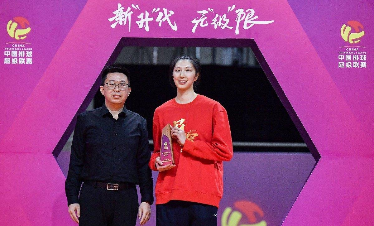 爱游戏官网入口-中国女排再次登顶，速战速决